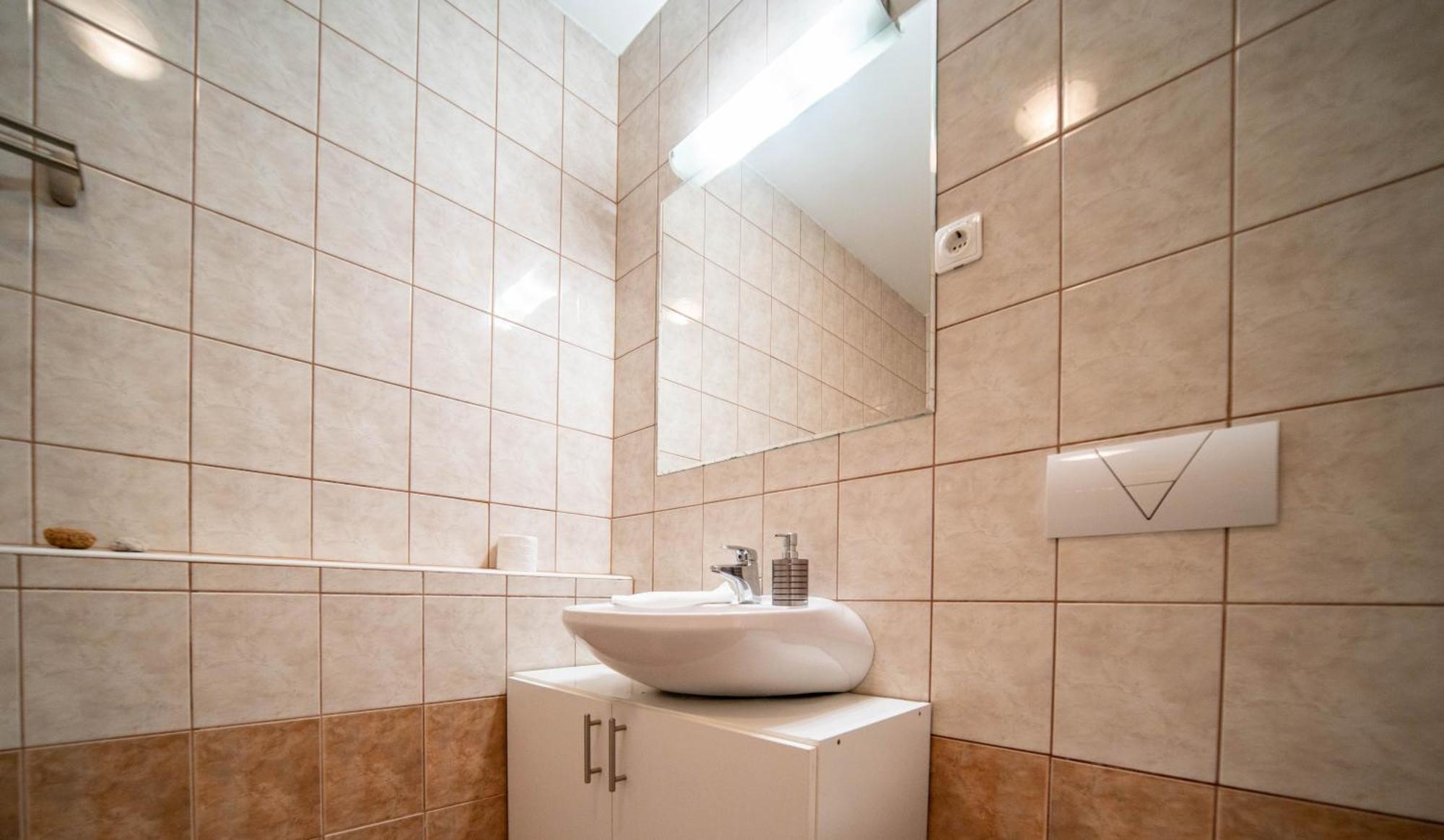 Free Parking- Gellert View Apartment 4Ppl Budapest Esterno foto